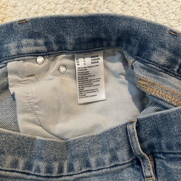 AE strigid curvy embellished jean - Picture 4 of 4